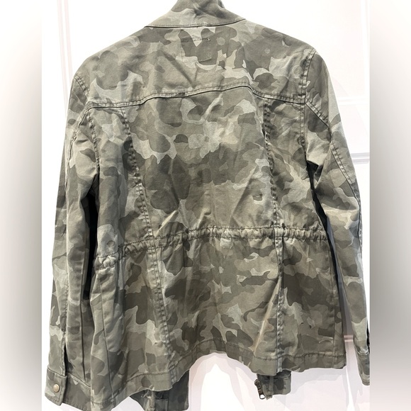 OLD NAVY camo print jacket, New without tags - Picture 5 of 5